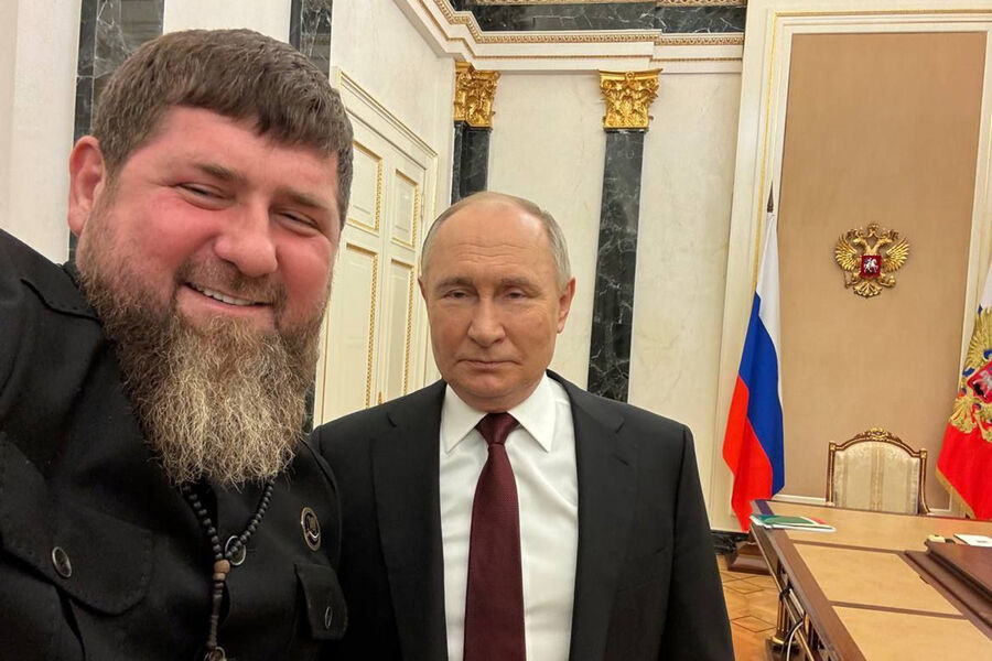 Путин: Кадыров может гордиться результатами развития Чечни
