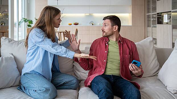 В каких случаях ревность — это признак психологической травмы