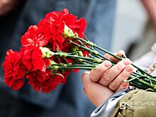 Минниханов возложил цветы в парке Победы в преддверии парада в Казани