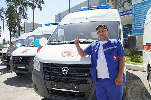 Свердловские больницы получили 20 новых специализированных автомобилей для службы скорой медицинской помощи