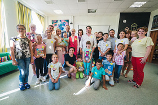 Многодетные семьи Ханты-Мансийска встретились с губернатором Югры и главой города