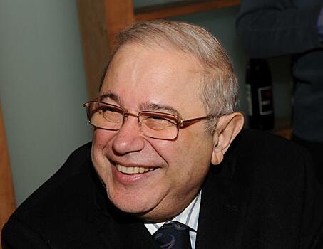 Помощница Петросяна впервые показала юмориста на своей страничке в соцсети