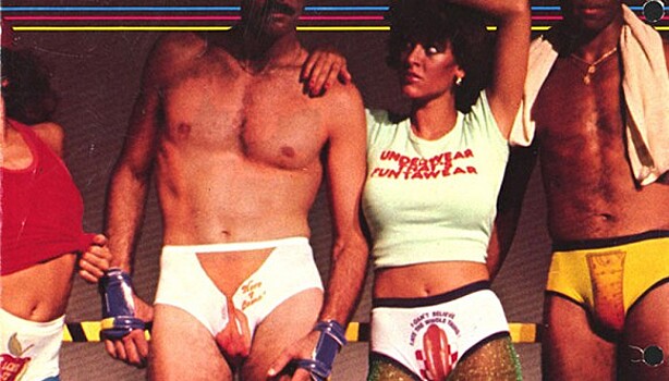 Шаловливая реклама нижнего белья из 70-х, которую вам захочется развидеть немедленно