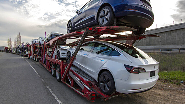 Bloomberg: Tesla и BYD установили рекорды по продажам электромобилей во втором квартале