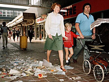 Как жил Ливерпуль в начале 80-х: откровенные фото скандального фотожурналиста Мартина Парра