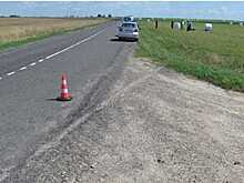 Легковой Ford врезался в щебнеразбрасыватель в Витебском районе