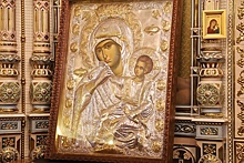 Челябинской епархии передали в дар две иконы со святой горы Афон