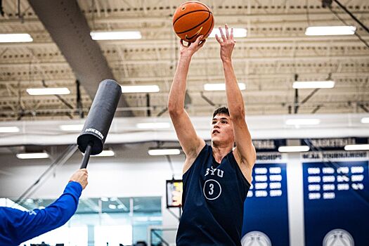 Егор Дёмин показал, как он тренируется по методике Брайанта и Дюранта перед драфтом