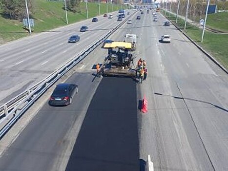 В Уфе начали укладывать асфальт на проспекте Салавата Юлаева