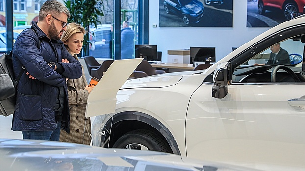 Мантуров назвал сроки возвращения авторынка к допандемийным показателям