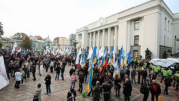 Протестующие в Киеве выдвинули Раде новый ультиматум