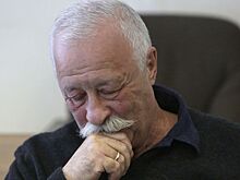 Леонид Якубович раскрыл подробности материнства своей жены