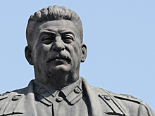 Коммунисты попросили установить памятник Сталину в сквере Ленина