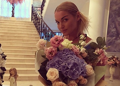 Волочкова отмечает годовщину с экс-возлюбленным