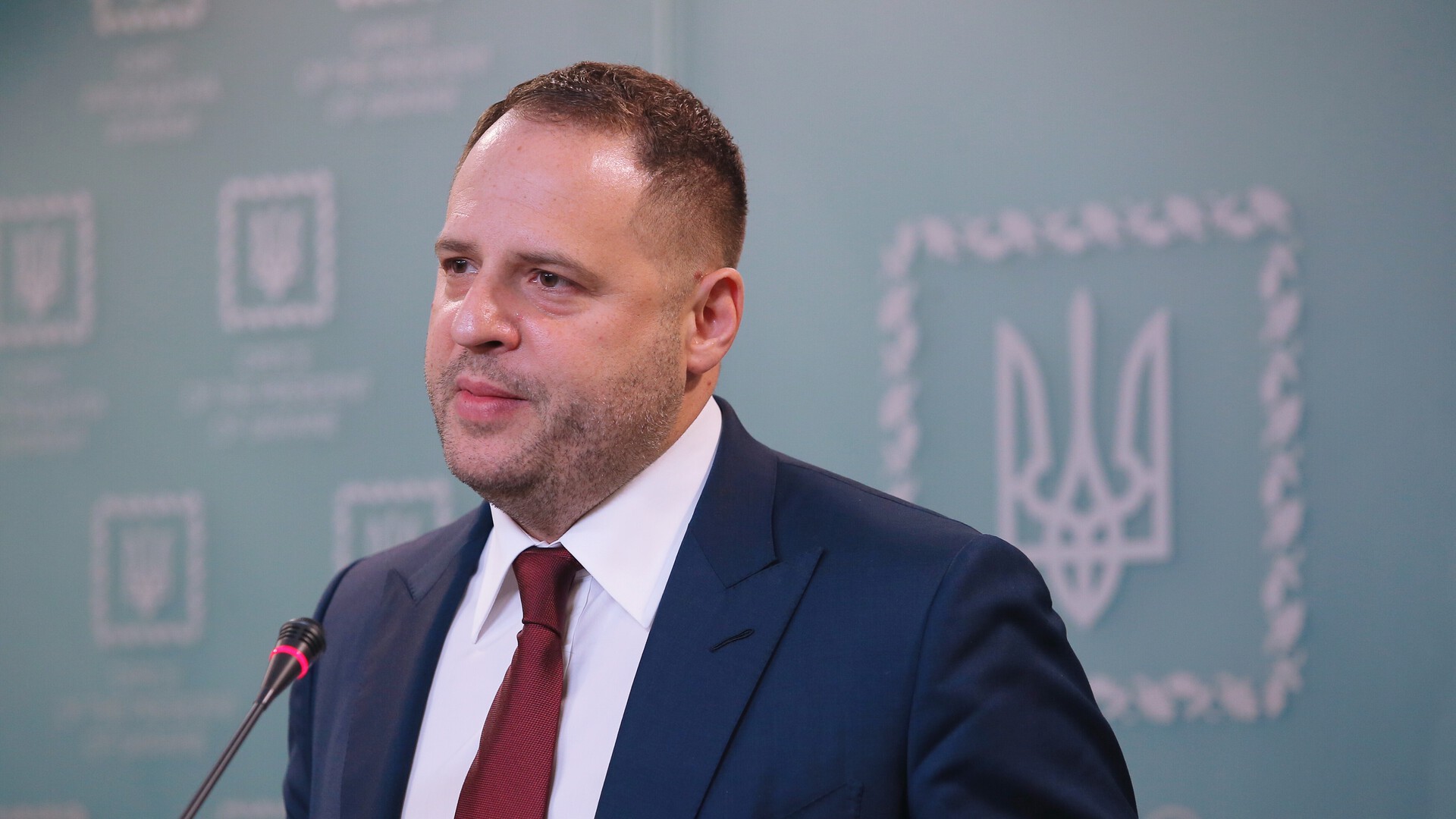 Jermak zavrača možnost ozemeljskih odpovedi Ukrajine