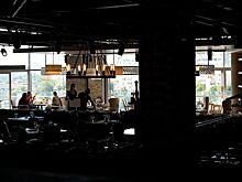 РБК: выручка заведений общепита в Москве упала на 50%