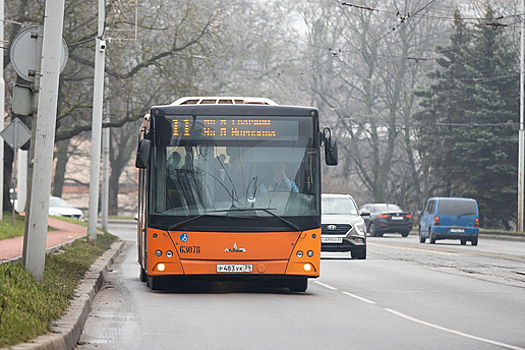 Больше 70 тысяч: Директор «Калининград-ГорТранса» озвучил зарплату водителей автобусов