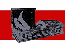 «Это не Россия встает с колен. Это СССР вылезает из гроба»