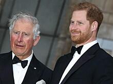 Принца Чарльза возмутили откровения Гарри об Уильяме