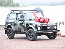 Автомобиль «Нива» на празднике «Ладожские шхеры» достался интернациональному экипажу