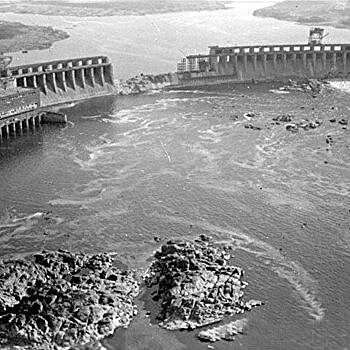 Исторический миф: «Цунами». Что на самом деле было после подрыва ДнепроГЭС в 1941 г.