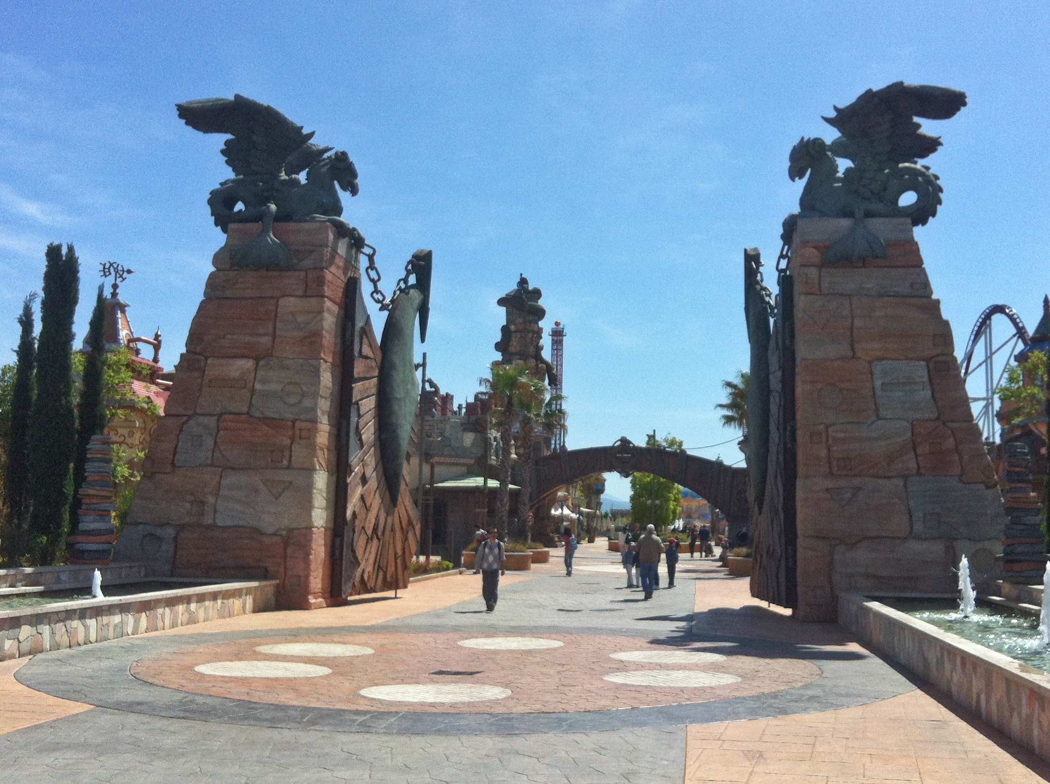 Развлекательный парк Rainbow MagicLand