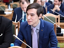 Омские коммунисты выдвинули на довыборы в Заксобрание экс-депутата Горсовета стоматолога Курятникова