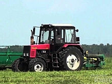 В Курской области тракториста едва не потерял руку из-за карданного вала