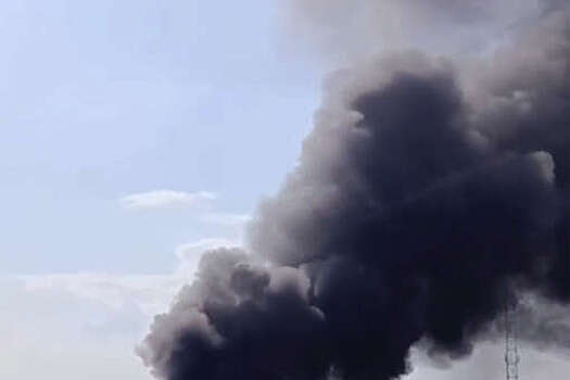 В подмосковной Кубинке загорелись автобусы на стоянке