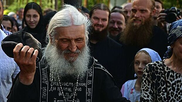 Власти Урала "внимательно следят" за ситуацией с экс-схимонахом Сергием