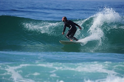 Заглавное изображение Серф-лагерь Foz Camp