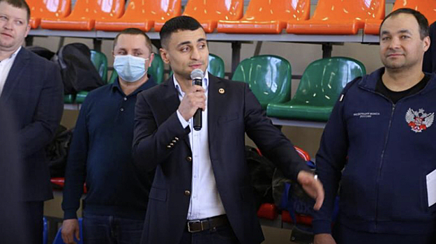 Боксёр Давид Аванесян пообщался с юными спортсменами в Пятигорске