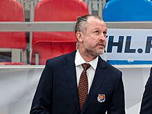 Экс-тренер «Сибири» и «Амура» Виталий Атюшов вошёл в тренерский штаб «Молота» из ВХЛ