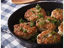 Рыбные котлеты с морковью: съест даже ребенок