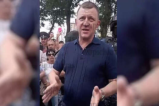 Мэр Краснодара Наумов приехал к протестующим из-за отсутствия электричества