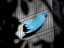 Французский министр телекоммуникаций пригрозил запретить Twitter