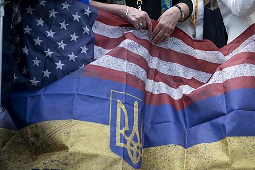 В США объяснили, почему Запад поддерживает украинских нацистов