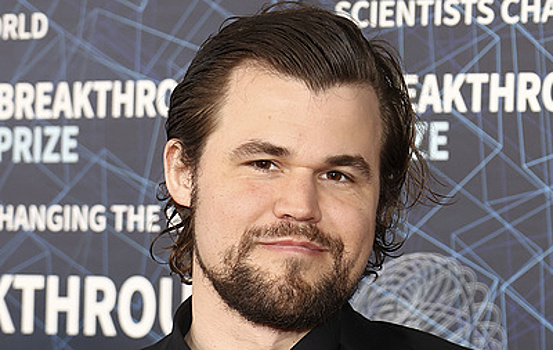 Шахматист Карлсен выиграл чемпионат мира по блицу