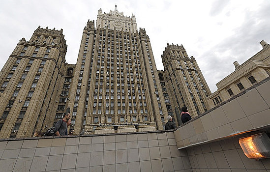 Москва направила ноту в Киев из-за уничтожения копии Ордена ВОВ