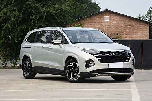 Начались продажи минивэна Hyundai в 1,5 раза дешевле Kia Carnival