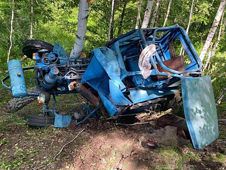 Пожилой тракторист пострадал во время покоса травы в Саратовской области