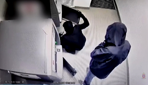 В Нижневартовске задержали подозреваемого в хищении банкомата иностранца