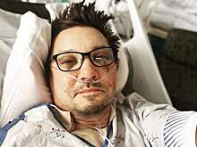 Джереми Реннер поблагодарил врачей, спасших его жизнь после страшной аварии