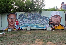 В Омске вандалы закрасили известное граффити в память о погибших велосипедистах
