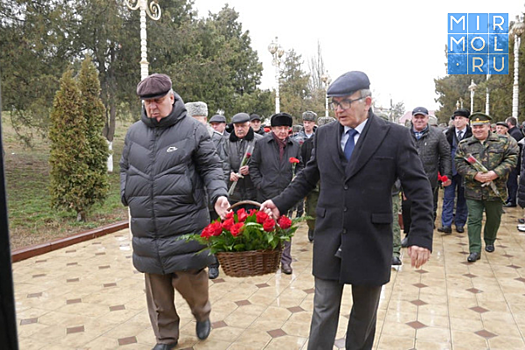 В Хасавюрте отметили День памяти воинов-интернационалистов