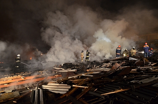 Крупный пожар потушен в Свердловской области