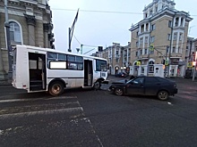 Мужчина погиб в ДТП с автобусом в центре Кургана