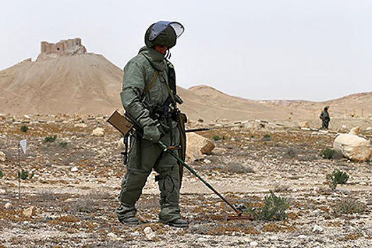 Российские саперы обнаружили в Пальмире крупный склад боеприпасов