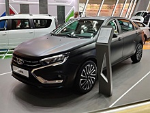 Стало известно, когда депутаты начнут пересаживаться на Lada Aura