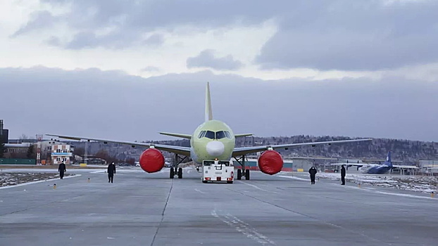 МС-21-310 с российскими двигателями совершил первый полет